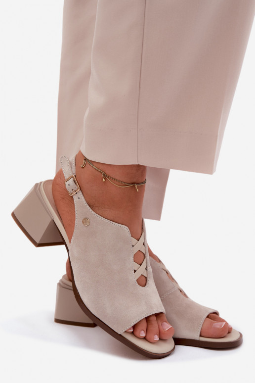 des sandalesActivéturalnego en daimu avec des talons Il fautciejka K7521-22 couleur ivoire