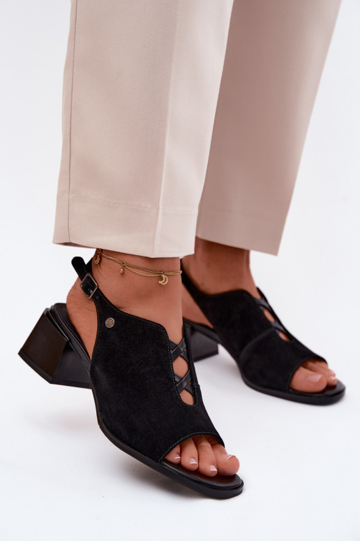 des sandalesActivéturalnego en daimu avec des talons Il fautciejka K7521-01 couleur noire