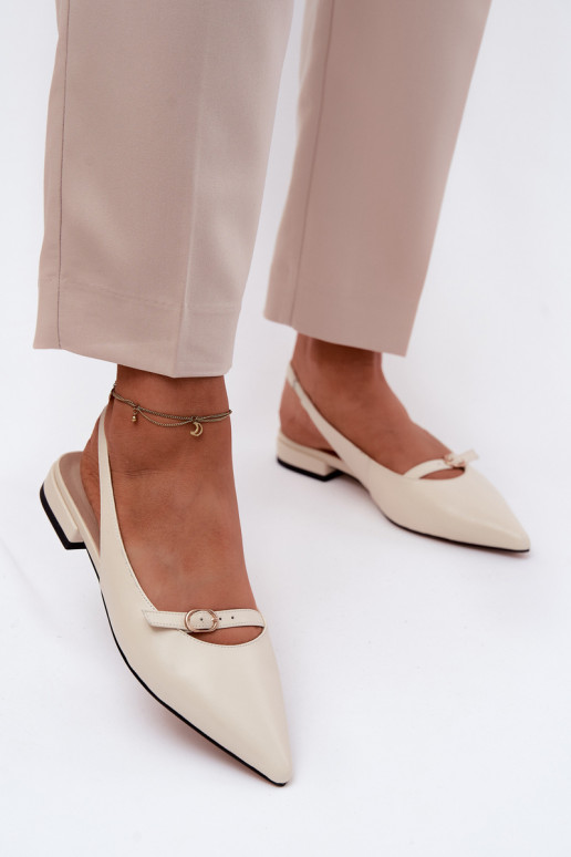 Sandales pour femmes avec des talons larges Il fautciejka K7449-22 couleur ivoire