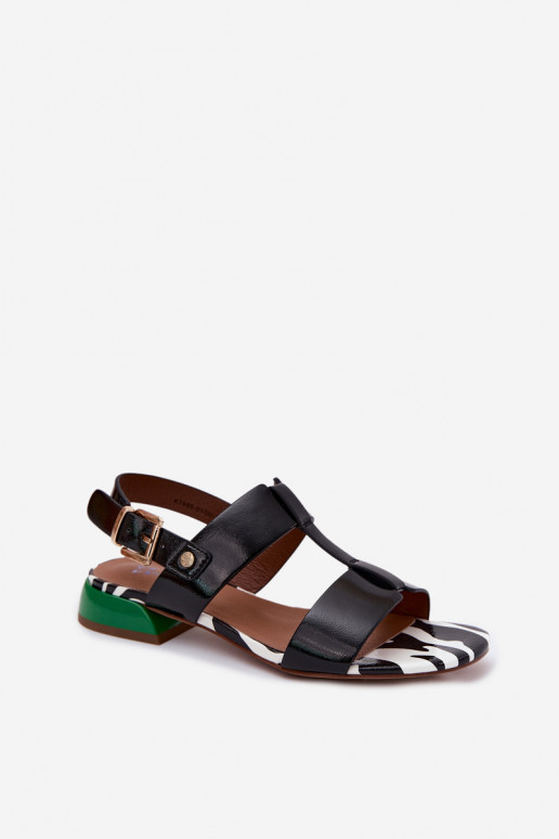 Sandales pour femmesavec effet vernisj Skóry Il fautciejka K7455-01 couleur noire