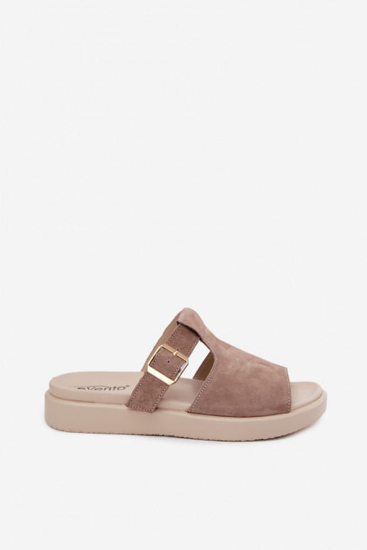 Chaussons femme en daim avec une plateforme avec boucles dorées beige Zemela