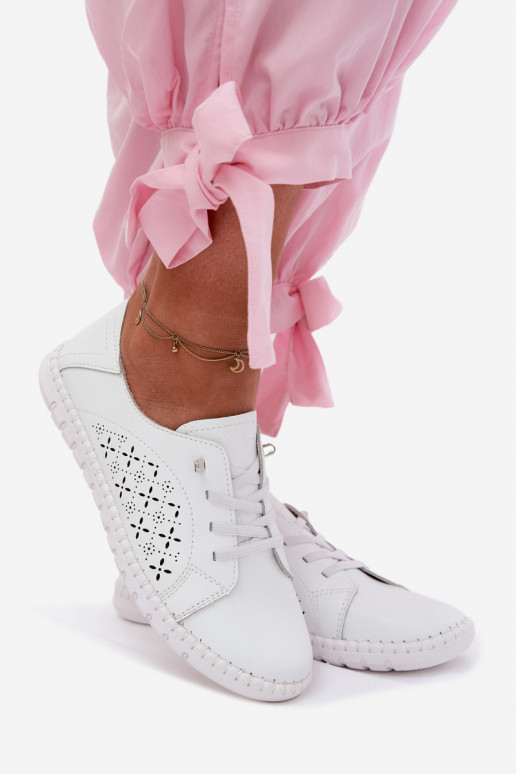 avec des éléments ajourés chaussuresActivéturalnej Skóry couleur blanche Flaria