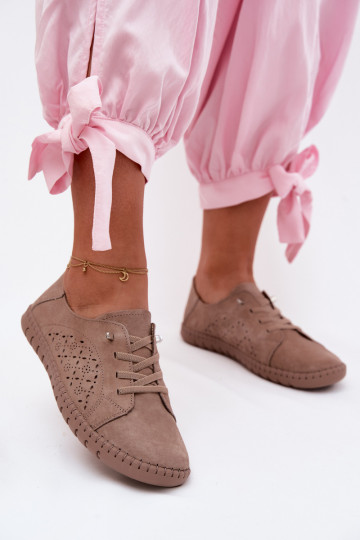 Chaussures avec éléments ajourés en daim synthétique couleur sable Flaria