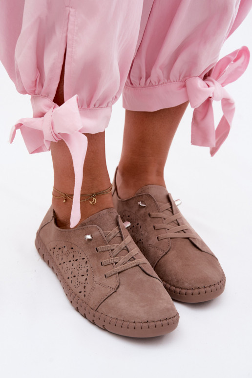 Chaussures avec éléments ajourés en daim synthétique couleur sable Flaria