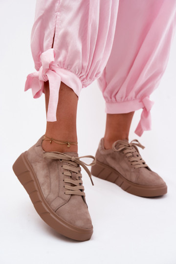 Peau en daim Chaussures modèle baskets Féminin avec une plateforme beige Danida