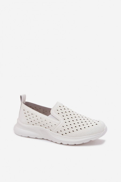 Chaussures slip-on avec éléments ajourés en cuir synthétique de couleur blanche Geressa