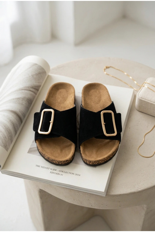 Chaussons pour femmes en faux daim avec boucles couleur noire Beryl