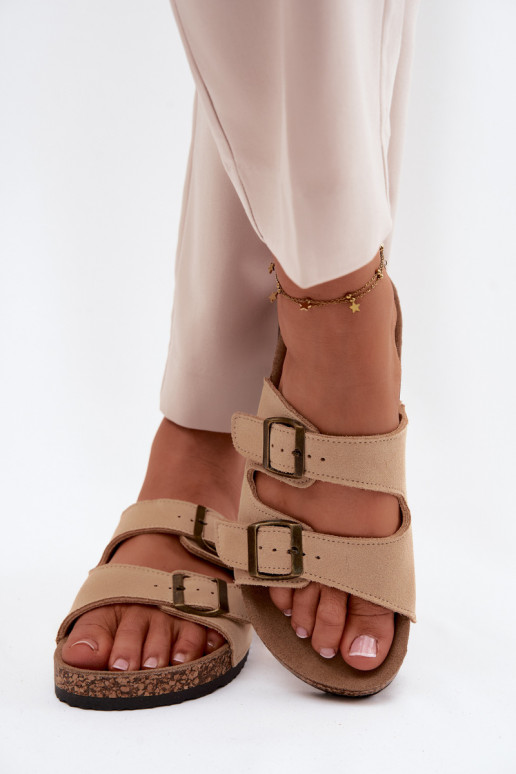 Chaussons en faux daim sur semelle en liège avec boucles couleur sable Tavira