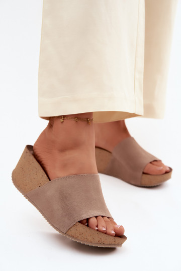 Chaussons en faux daim sur semelle en liège couleur sable Zazoo 40311 2