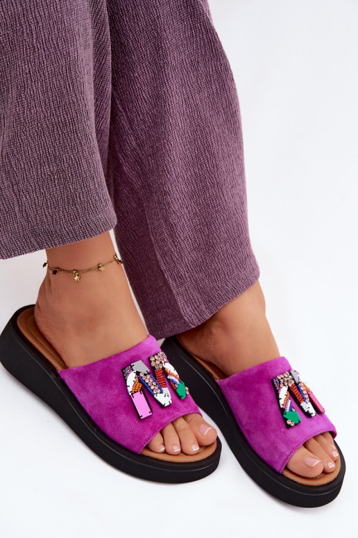 Peau Chaussons femme en daim avec des ornements avec une plateforme Vinceza 66942 couleur rose