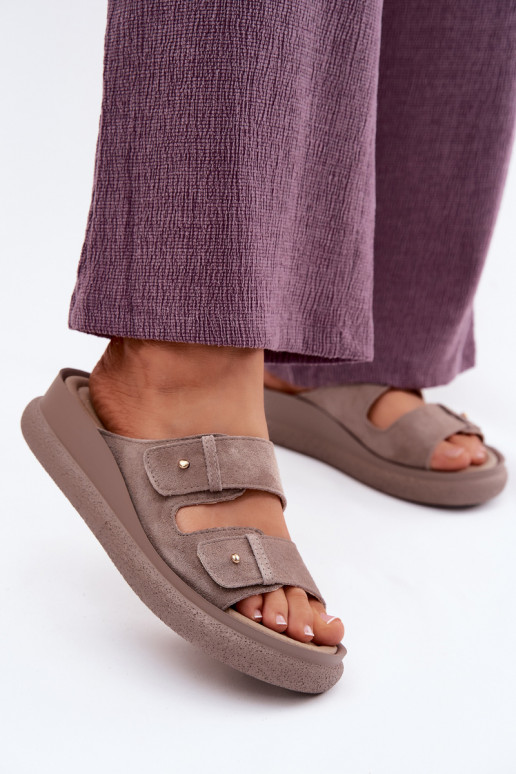 Peau Chaussons femme en daim avec une plateforme Vinceza 66916 beige