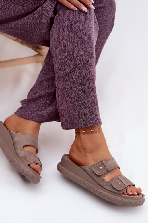 Peau Chaussons femme en daim avec une plateforme Vinceza 66916 beige