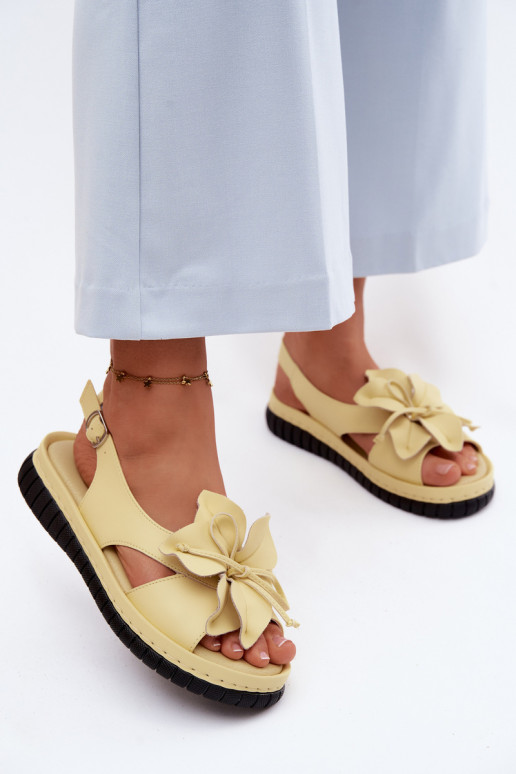 Sandales pour femmes Féminin Avec des décorations avec des fleursem Vinceza 66917 couleur jaune