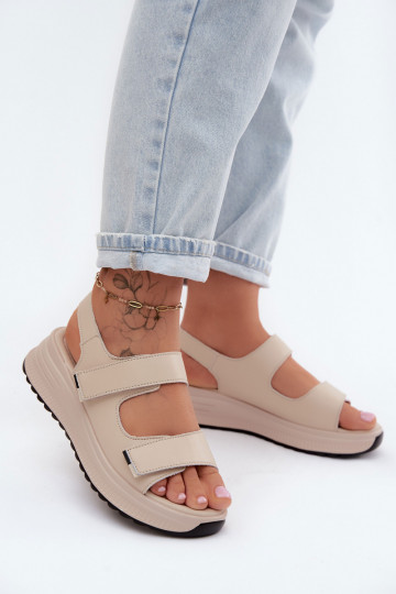 Sandales pour femmes Féminin avec une plateforme avec attaches adhésives beige Jemela 2