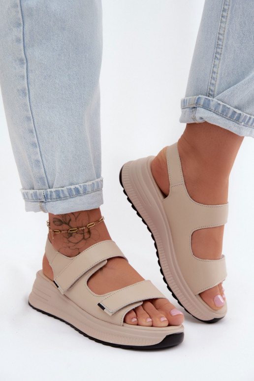 Sandales pour femmes Féminin avec une plateforme avec attaches adhésives beige Jemela
