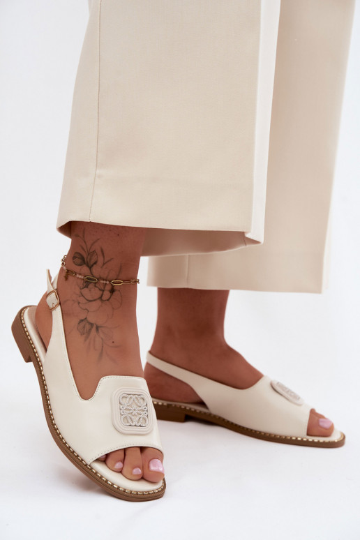 Sandales pour femmes avec des talons larges avec des ornements S.Barski KV61-6016 couleur crème