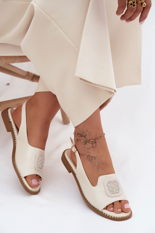 Sandales pour femmes couleur crème avec talons larges et ornements S.Barski