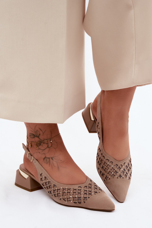 Peau Sandales femme en daim avec des éléments ajourés avec maille Klocke D&A CR61-3004 beige