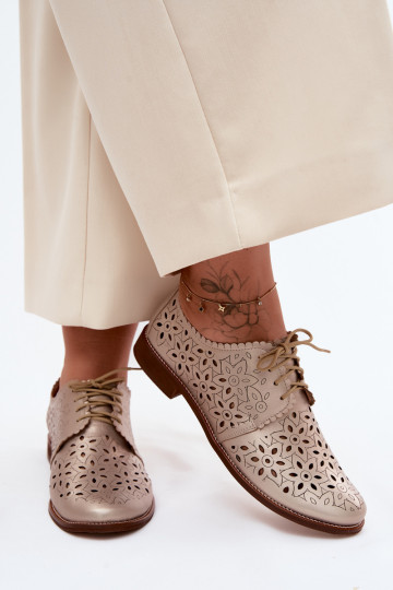 Peau chaussures Féminin avec des éléments ajourés avec des talons larges Zazoo 4156 couleur dorée