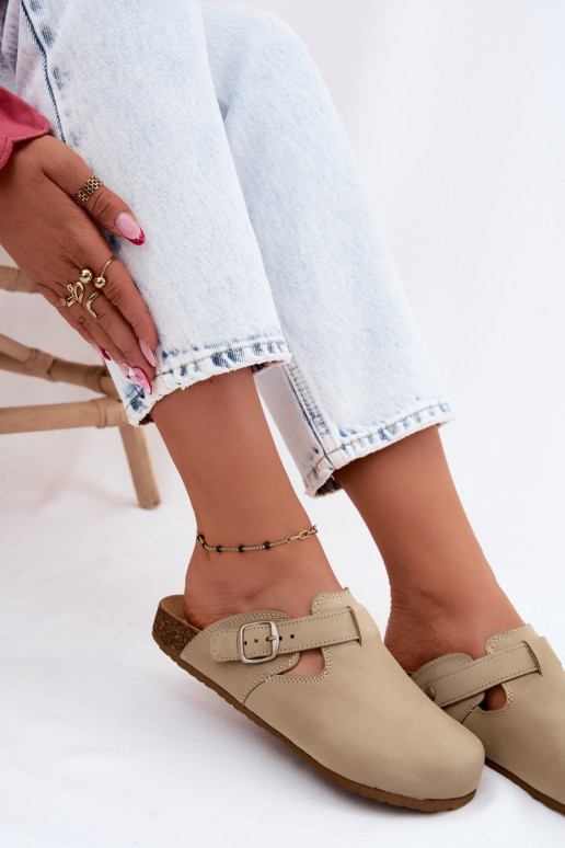 Chaussons en cuir Mule avec boucles de couleur pistache par Zazoo
