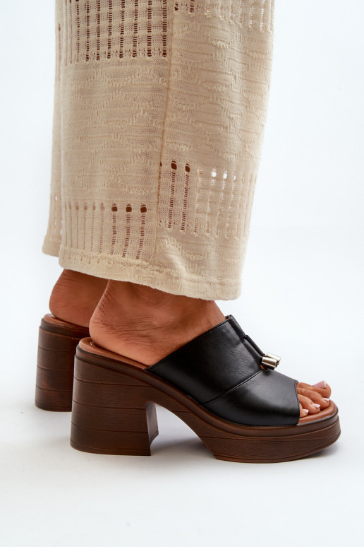 Pantoufles pour femmes en cuir écologique avec une plateforme I Klocku couleur noire Dafira