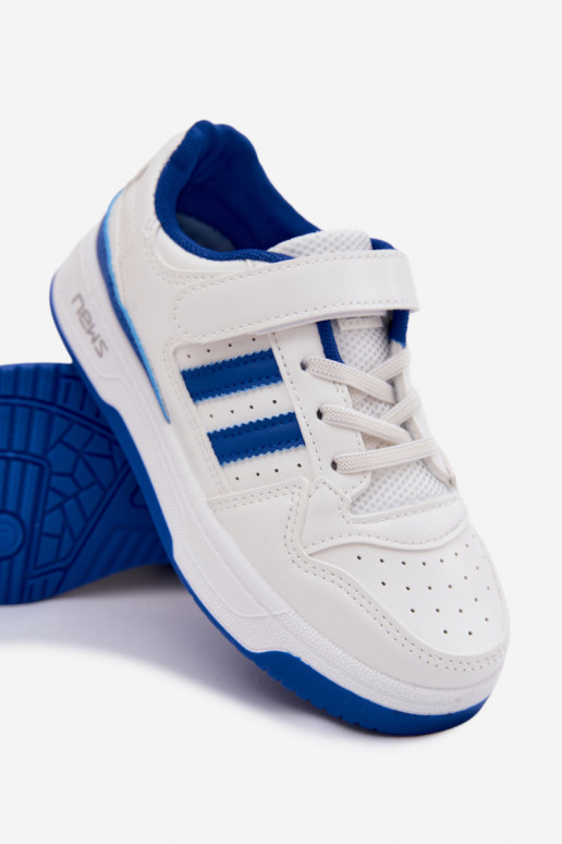 Chaussures modèle baskets Puéril avec attaches adhésives Blanc-couleur bleue Neressa
