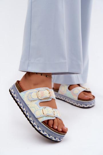 SzydełkoÀe Chaussons avec une plateforme avec boucles couleur bleue Glimma