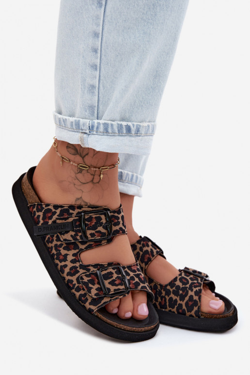 Pantoufles pour femmes avec boucles avec une plateforme D.Franklin DFSH407011 avec des motifs en fourrure de léopard