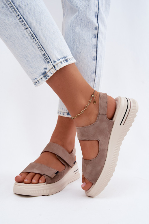 Peau Sandales femme en daim avec une plateforme beige Peria
