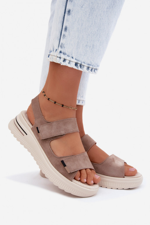 Sandales à plateforme pour femmes en daim synthétique couleur sable Peria