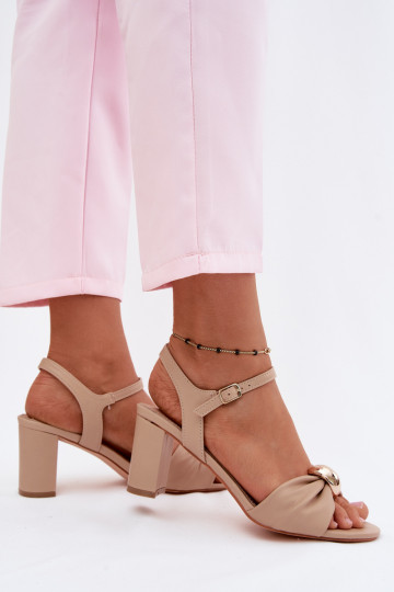 Sandales pour femmes en simili cuir avec talons couleur sable Spella 2