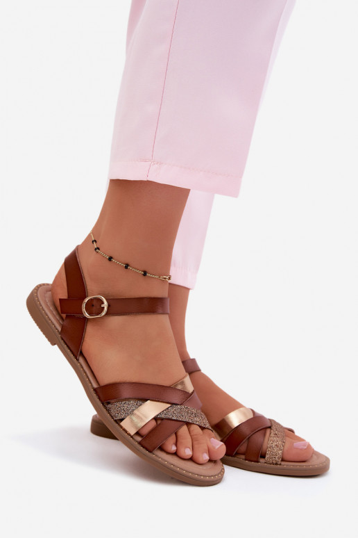 Sandales plates pour femmes avec brillance et lanières couleur marron Haden