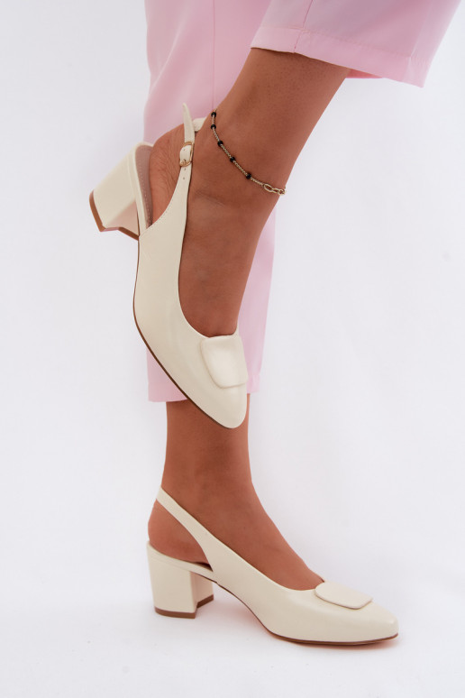 Sandales pour femmes Obcas Słupek Ozdoba couleur ivoire Il fautden