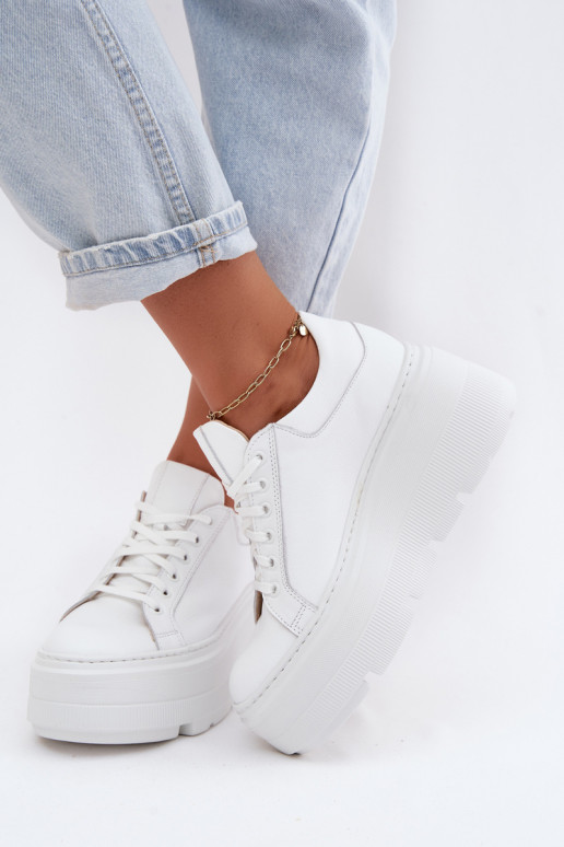 Peau Chaussures modèle baskets avec une plateforme Zazoo N1000S3 couleur blanche