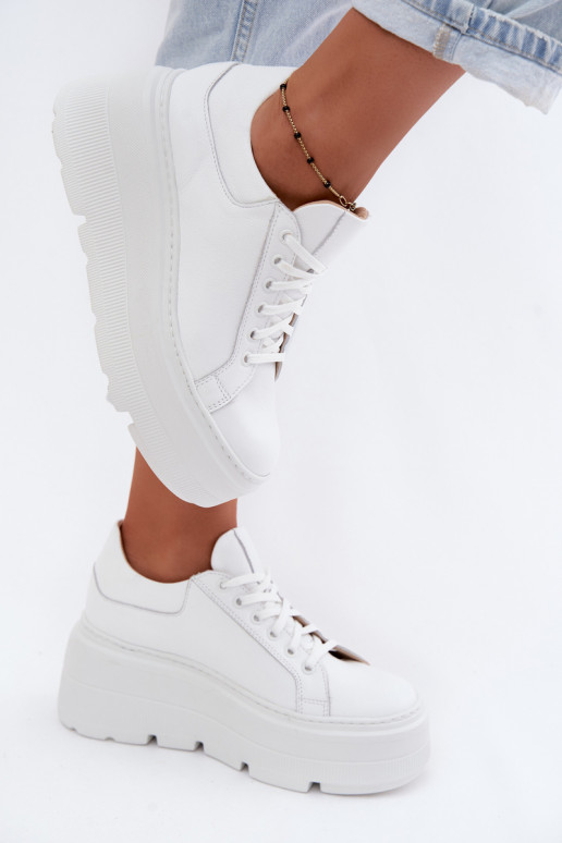 Peau Chaussures modèle baskets avec une plateforme Zazoo N1000S3 couleur blanche