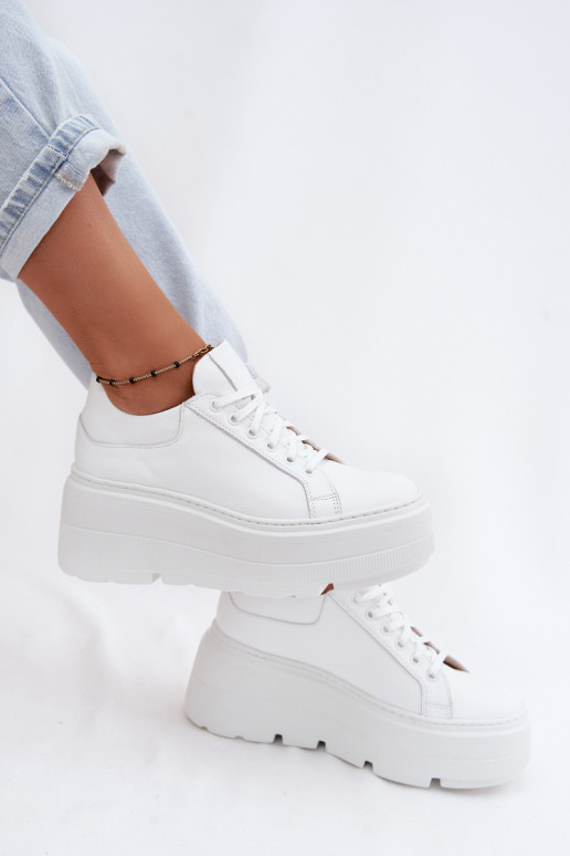 Peau Chaussures modèle baskets avec une plateforme Zazoo N1000S3 couleur blanche