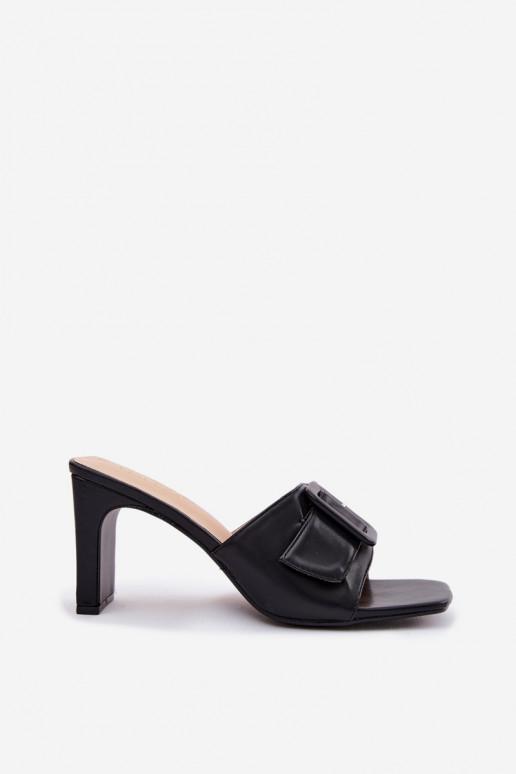 Pantoufles pour femmes avec des talons avec des ornements avec boucles Vinceza 22-20159 couleur noire