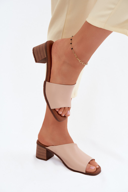 Chaussons en cuir avec talons couleur sable Tai turiciejka E7395-04