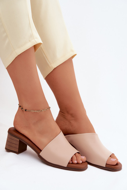 Pantoufles en cuir Féminin avec des talons Il fautciejka E7395-04 beige