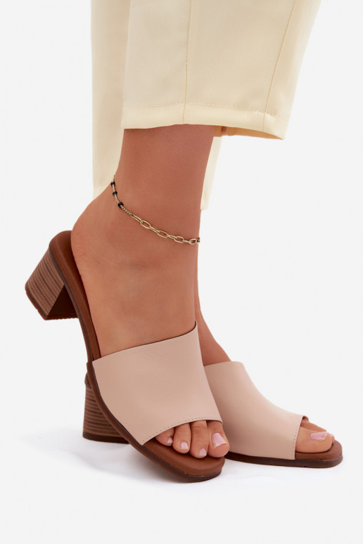 Pantoufles en cuir Féminin avec des talons Il fautciejka E7395-04 beige