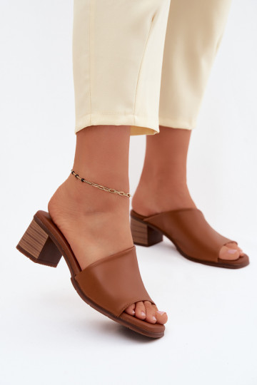 Pantoufles en cuir Féminin avec des talons Il fautciejka E7395-29 marron 2