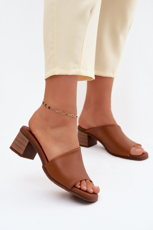Chaussons en cuir marron pour femmes avec talon