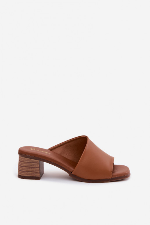 Pantoufles en cuir Féminin avec des talons Il fautciejka E7395-29 marron