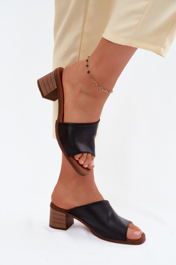 Chaussons en cuir noir pour femmes avec talon