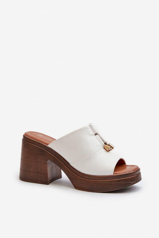Pantoufles pour femmes en cuir écologique avec une plateforme I Klocku couleur blanche Dafira