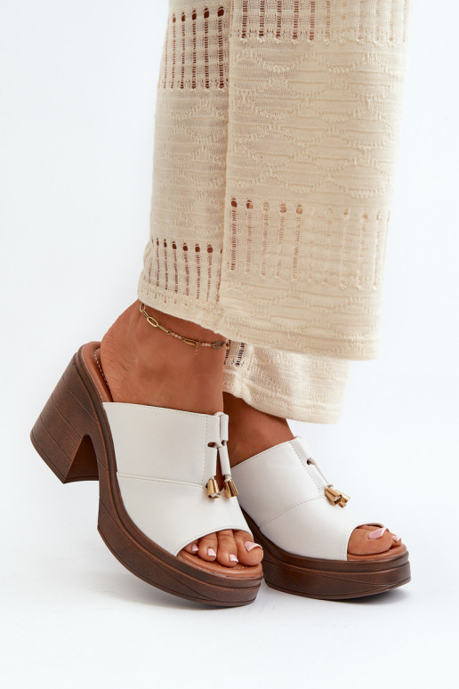 Chaussons en cuir synthétique pour femmes à plateforme de couleur blanche Dafira