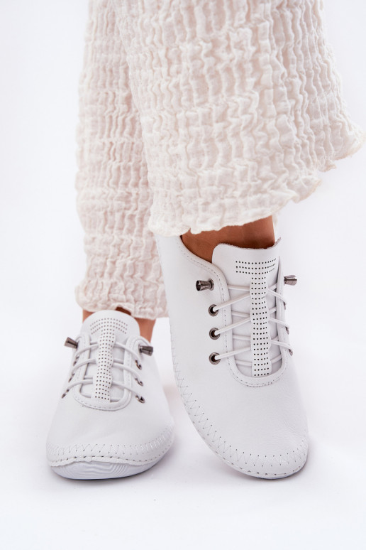 Chaussures en cuir pour femmes de couleur blanche Artiker 54C0838