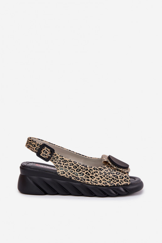 des sandalesActivéturalnej Skóry avec une plateforme Artiker 56C2186 avec des motifs en fourrure de léopard