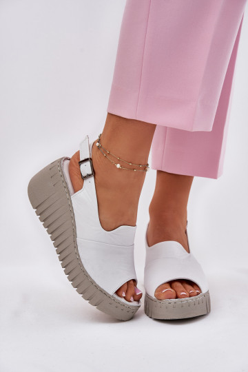Sandales pour femmes avec éléments en cuir naturel sur plateforme de couleur blanche Artiker 54C0786