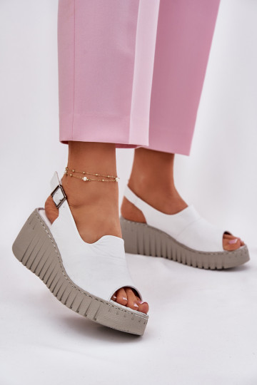 Sandales pour femmes avec éléments en cuir naturel sur plateforme de couleur blanche Artiker 54C0786 2